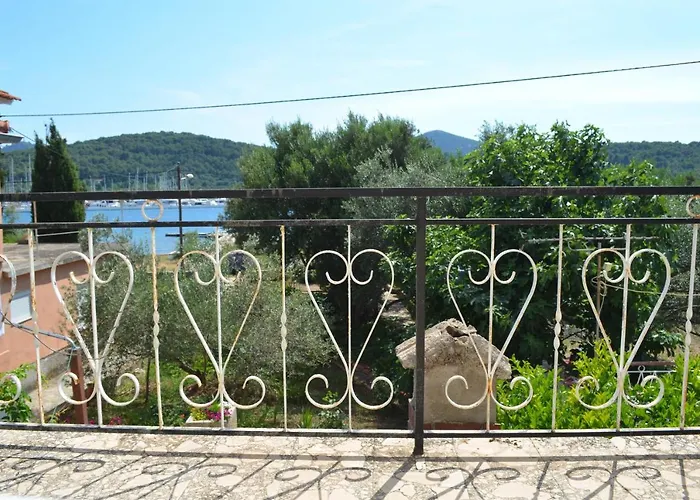 بيت للعطل Seaside House Sutomiscica, Ugljan - 15965