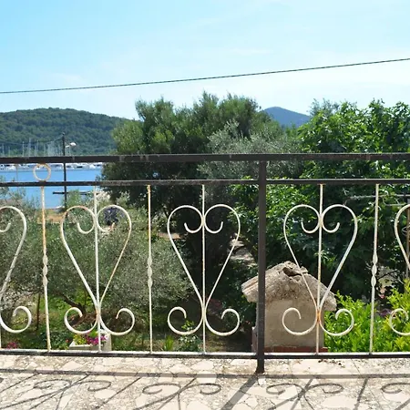 Дом отдыха Seaside House Sutomiscica, Ugljan - 15965
